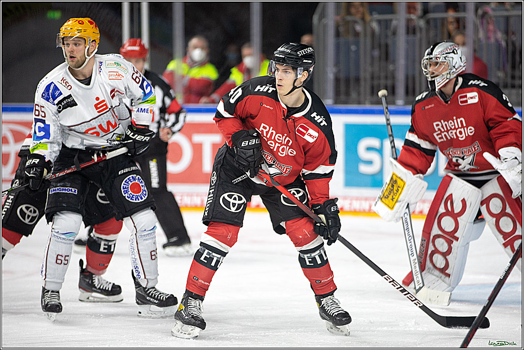 PENNY DEL; Koelner Haie- Fischtown Pinguins; Koeln, 03.01.2022